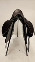 Load image into Gallery viewer, Equipe Emporio Dressyrsadel 17"/M