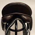 Load image into Gallery viewer, Crown Arwen dressyrsadel 17"/N