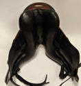Load image into Gallery viewer, Jochen Hennig Dressyrsadel 16"/M