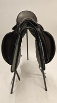 Load image into Gallery viewer, Erreplus Adelinde Dressyrsadel 17,5"/34
