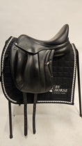 Load image into Gallery viewer, Equipe Viktoria 16,5"/+1,5