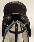 Load image into Gallery viewer, Jochen Hennig Dressyrsadel 17"/M