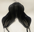Load image into Gallery viewer, Bruno Delgrange Olympia Dressyrsadel 17,5" M