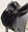 Load image into Gallery viewer, Voltaire Adelaide Dressyrsadel 17,5"/M