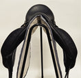 Load image into Gallery viewer, Voltaire Adelaide Dressyrsadel 17,5"/M
