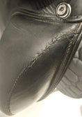 Load image into Gallery viewer, Prestige D2 Zero Dressyrsadel 17"/M