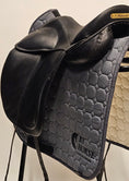 Load image into Gallery viewer, Childeric DFL Dressyrsadel 17"/M