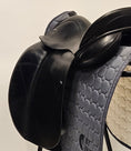 Load image into Gallery viewer, Jeremy Rudge Dressyrsadel 17"/W