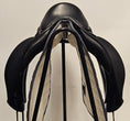 Load image into Gallery viewer, Equipe Olympia Dressyrsadel 17"/M