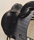 Load image into Gallery viewer, Erreplus Adelinde Dressyrsadel 18"/MW