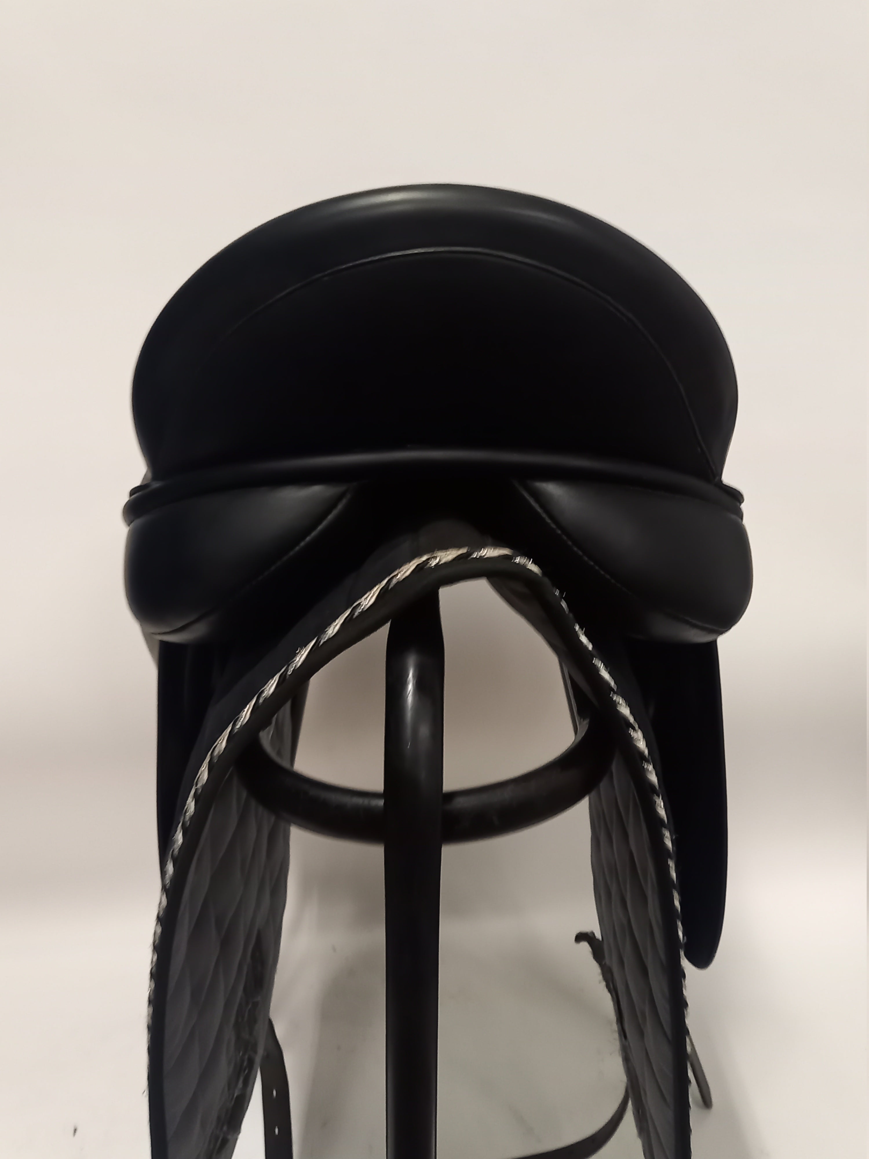 Jeremy Rudge Dressyrsadel 17"/MW