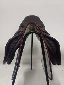 Prestige X- Meredith 2 DW 17"/33 hoppsadel