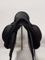 Ladda upp bild till gallerivisning, Erreplus Vittoria Dressyrsadel 18&quot;/34
