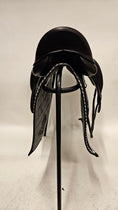 Load image into Gallery viewer, Equipe Emporio Dressyrsadel 17"/M
