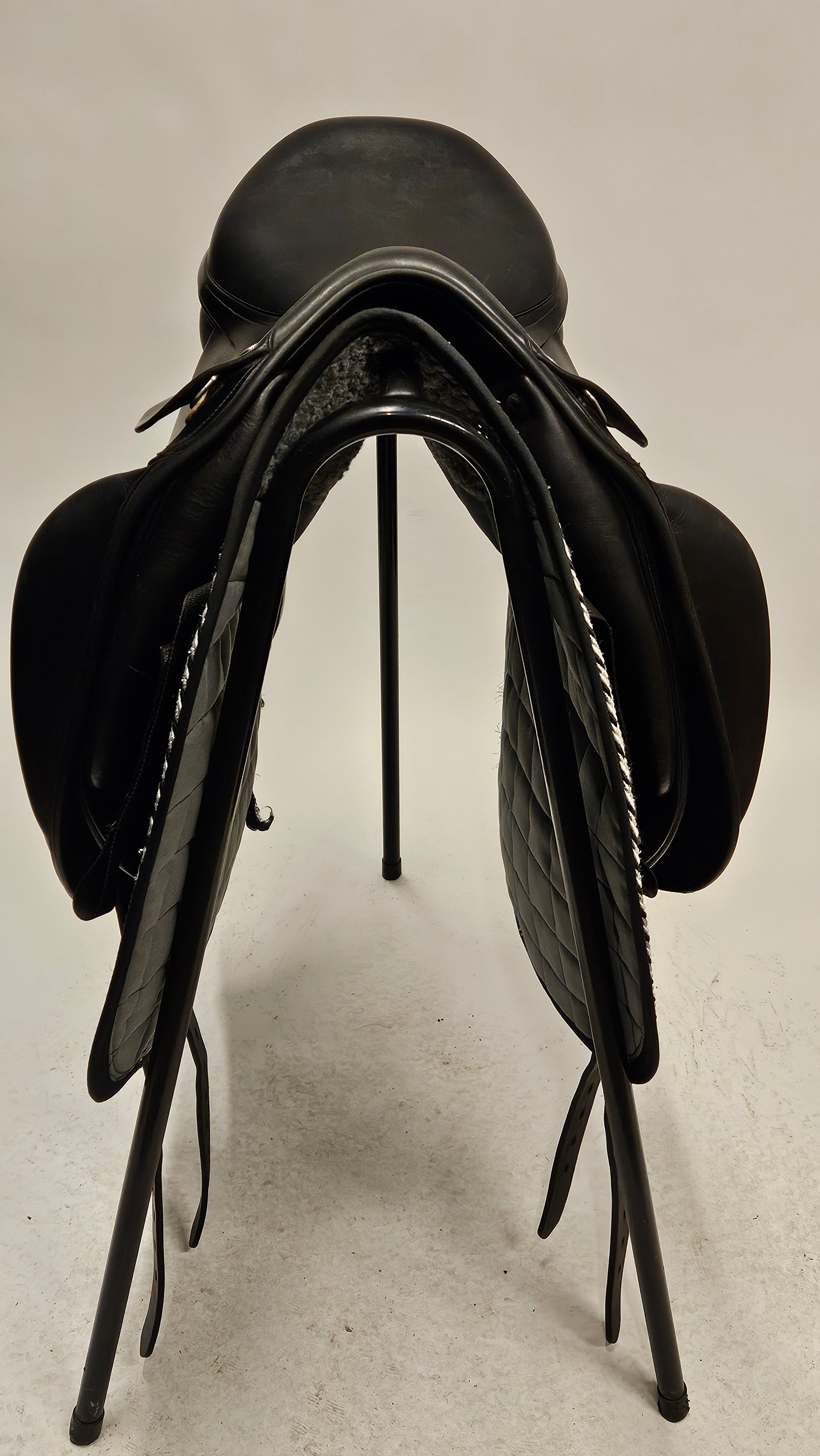 Amerigo Vega Dressyrsadel 17"/+1,5