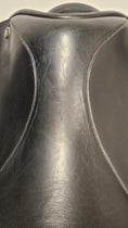 Load image into Gallery viewer, Morris & Nolan Dressyrsadel 17,5/ W
