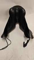 Load image into Gallery viewer, Morris & Nolan Dressyrsadel 17,5/ W
