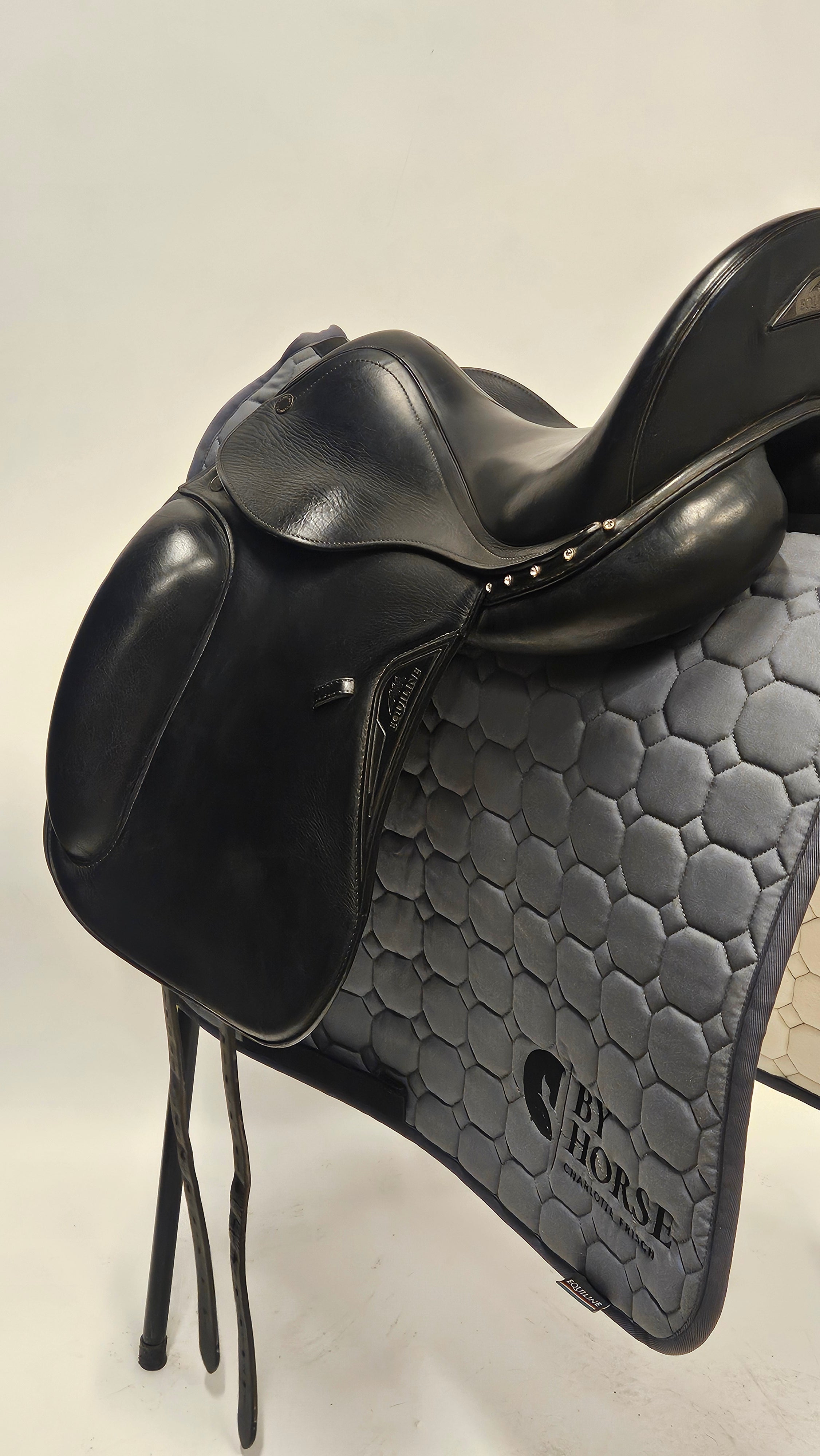 Equiline Contest Dressyrsadel 17"/MW