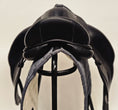 Load image into Gallery viewer, Voltaire Adelaide Dressyrsadel 17,5"/M
