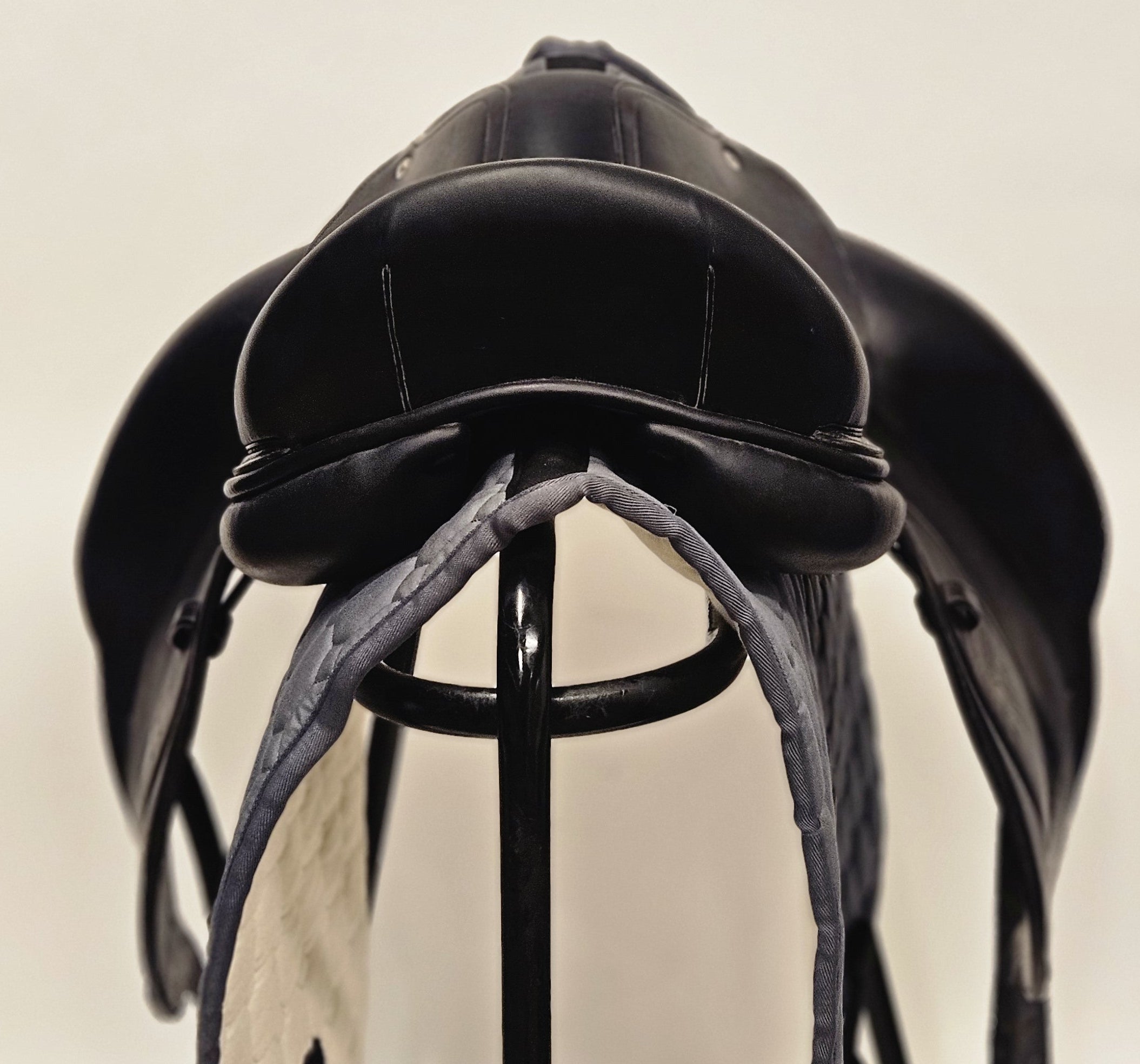 Voltaire Adelaide Dressyrsadel 17,5"/M