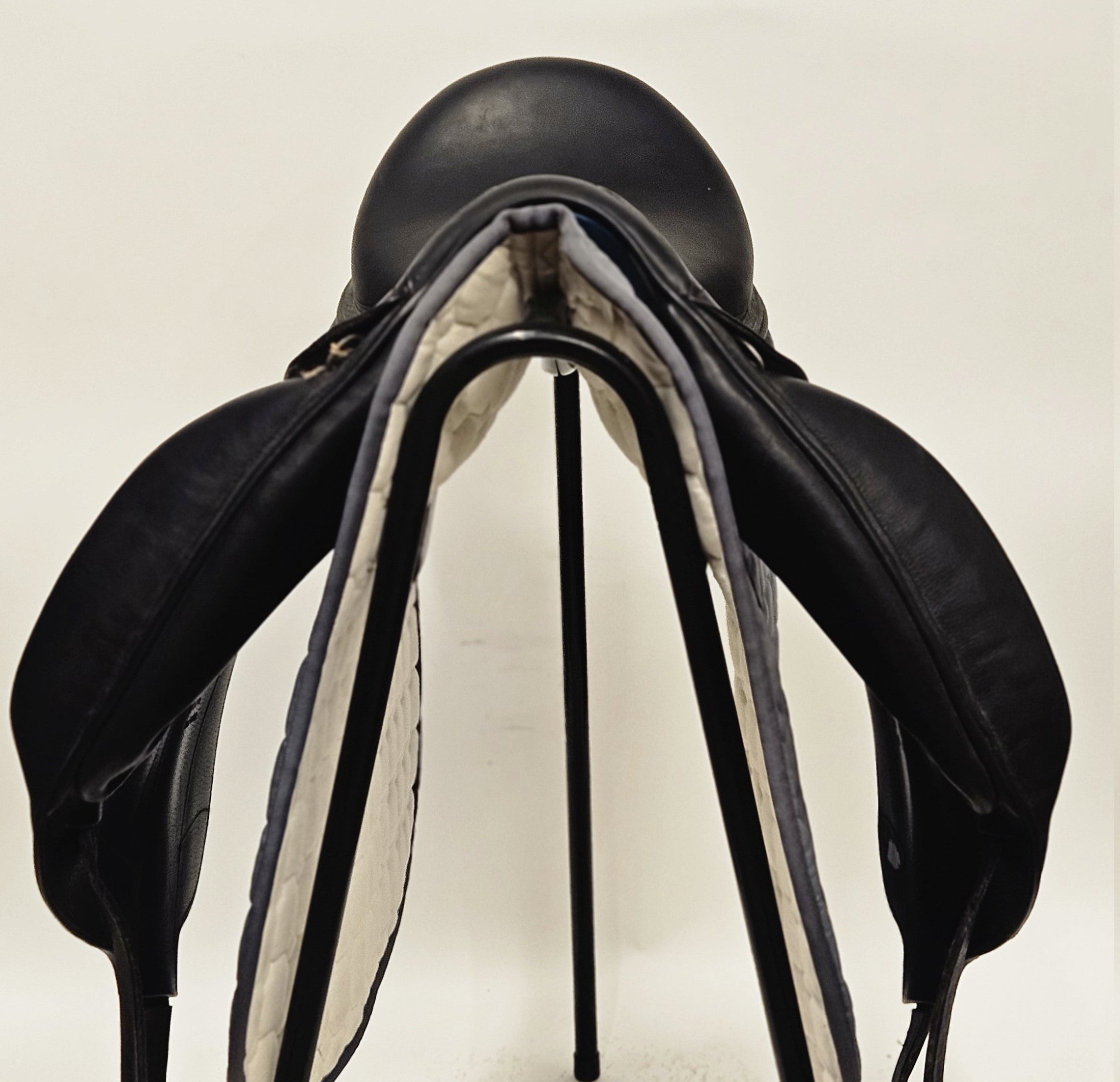 Voltaire Adelaide Dressyrsadel 17,5"/M