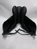 Load image into Gallery viewer, Equiline Shyny Dressyrsadel 17"/MW
