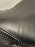 Load image into Gallery viewer, Equipe Viktoria Dressyrsadel 17,5"/+2
