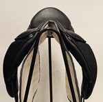 Ladda upp bild till gallerivisning, Childeric DFI Dressyrsadel 17&quot;/M
