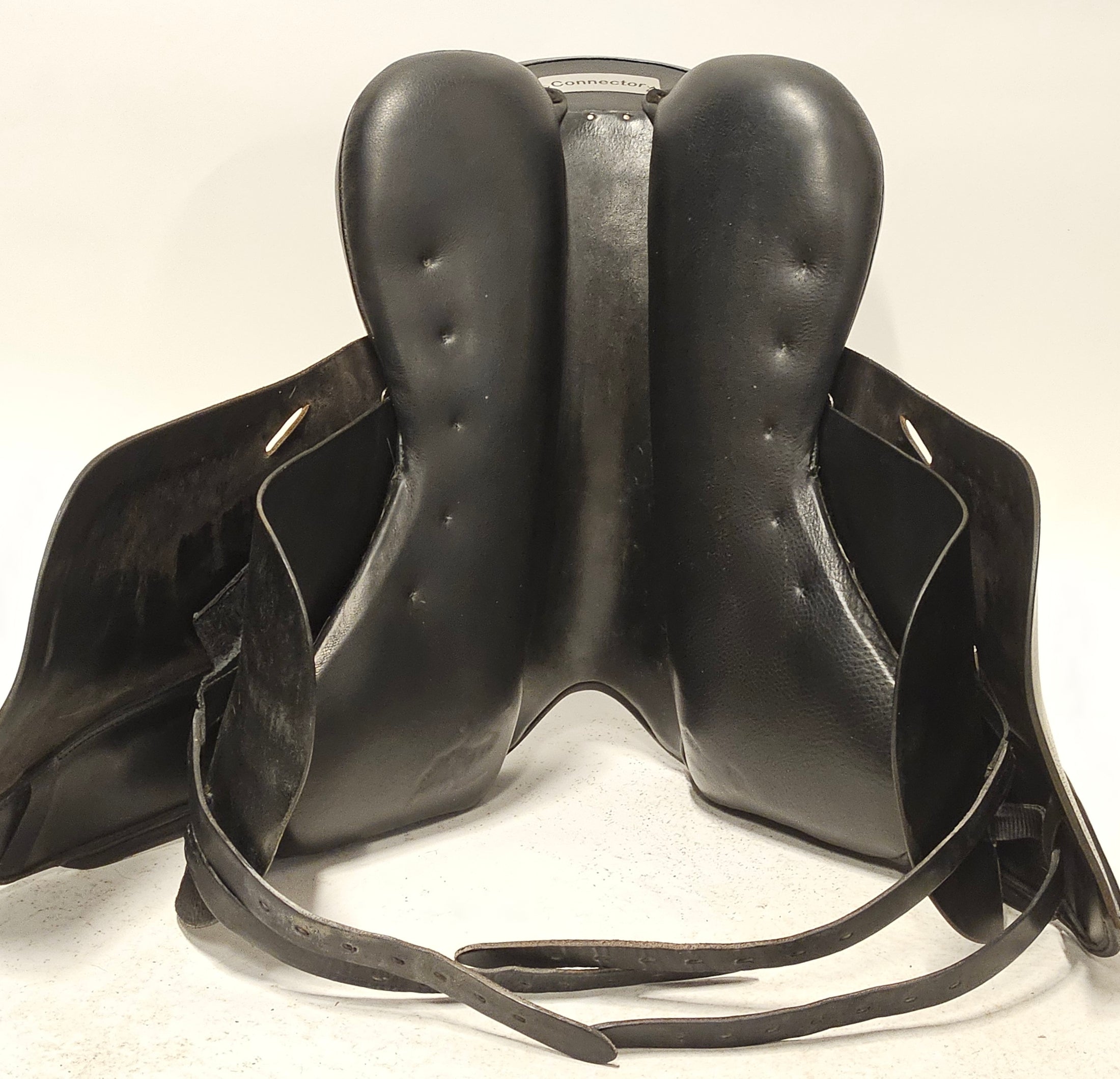 Connector Dressyrsadel 17,5"/3