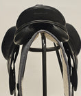 Load image into Gallery viewer, Erreplus Vittoria Dressyrsadel 17,5"/XW
