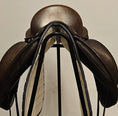 Load image into Gallery viewer, Patrick Saddlery Leggero Dressyrsadel 17,5/XW
