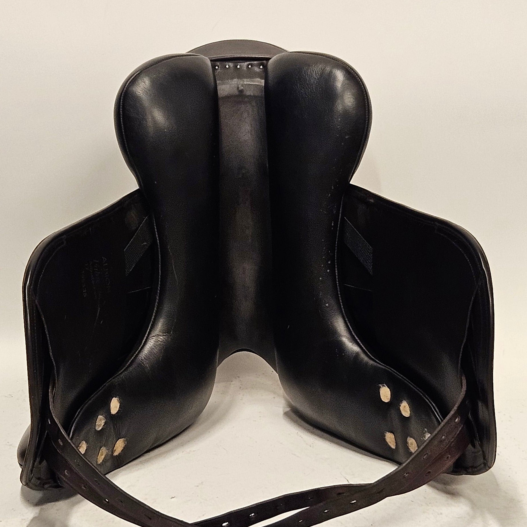 Albion Fabrento Dressyrsadel 17"/MW