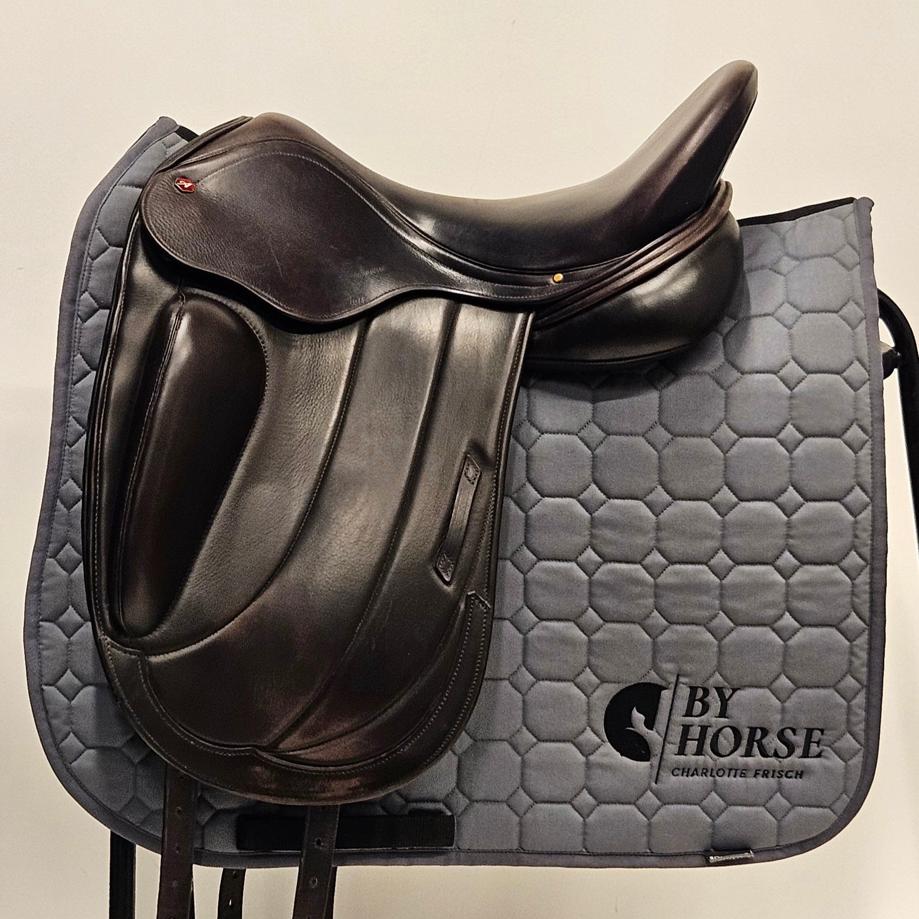 Albion Fabrento Dressyrsadel 17"/MW