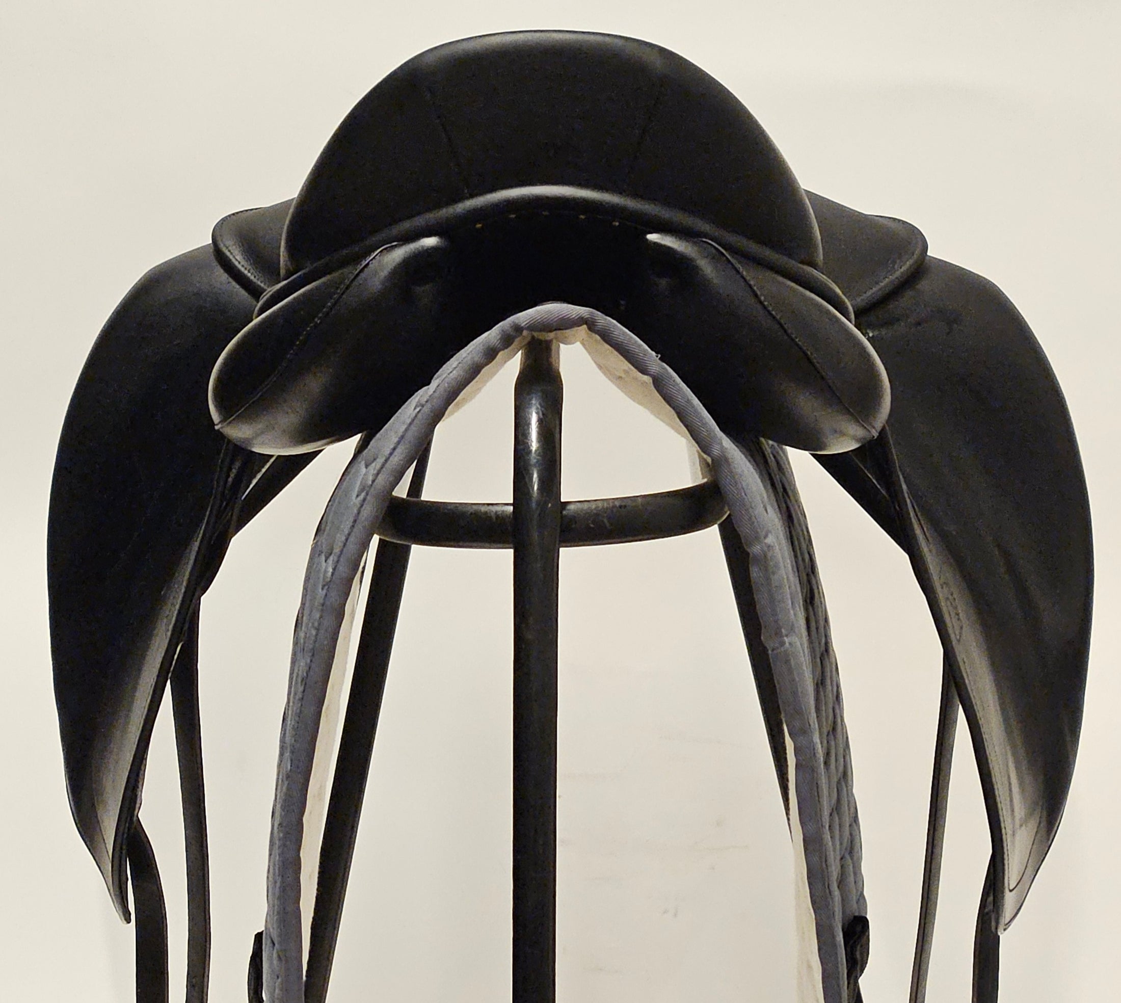 Childeric DSC Dressyrsadel 17"/MW
