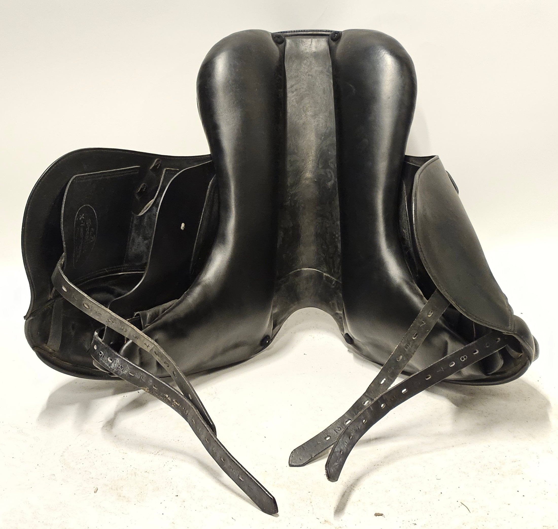 Prestige D2 Dressyrsadel 18/M