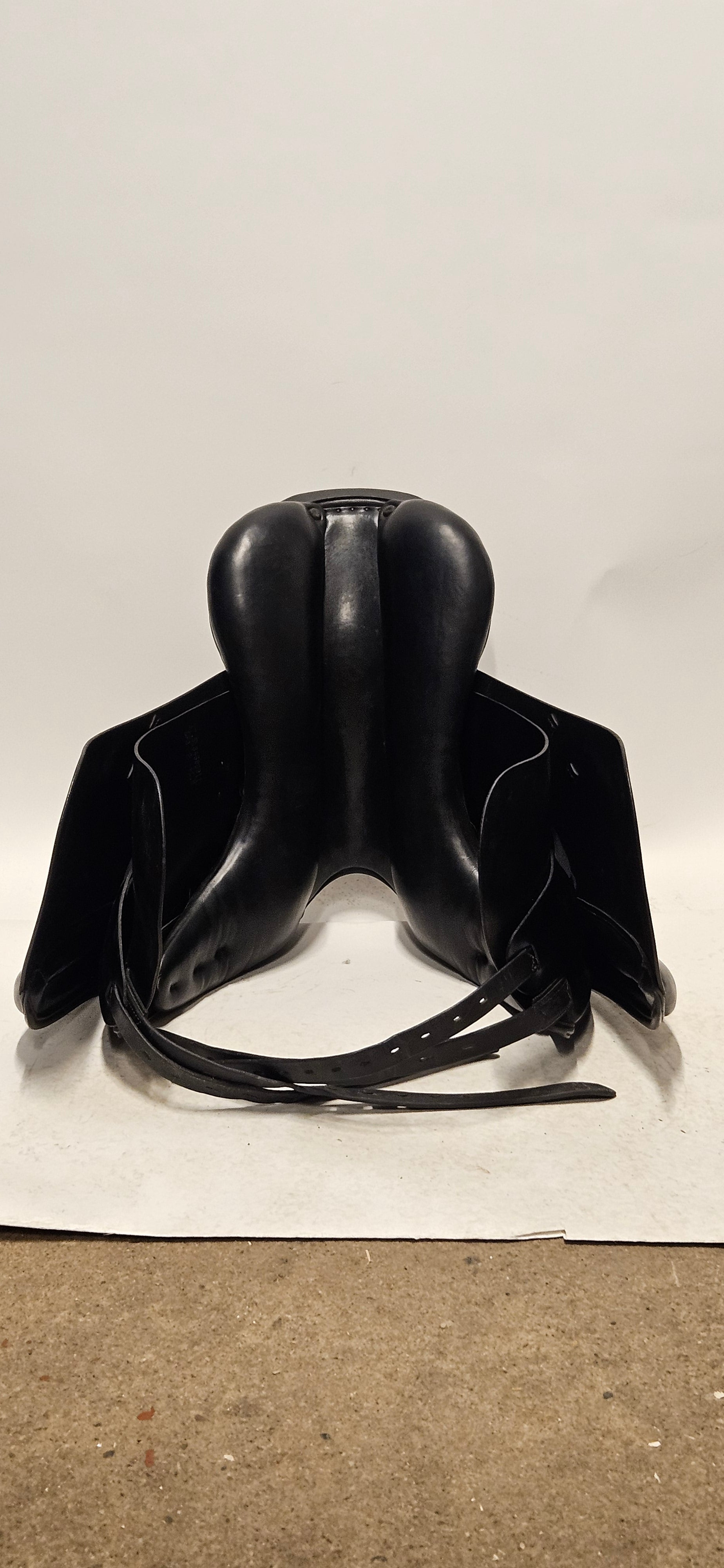 Amerigo Alto Dressyrsadel 17,5"/ +1,5