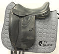 Load image into Gallery viewer, Prestige D1 Iceland Dressyrsadel 17"/M
