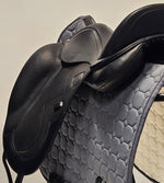 Ladda upp bild till gallerivisning, Antares Signature Dressyrsadel 17,5/MW
