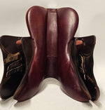 Ladda upp bild till gallerivisning, Ikonic Elite Hoppsadel 17,5"
