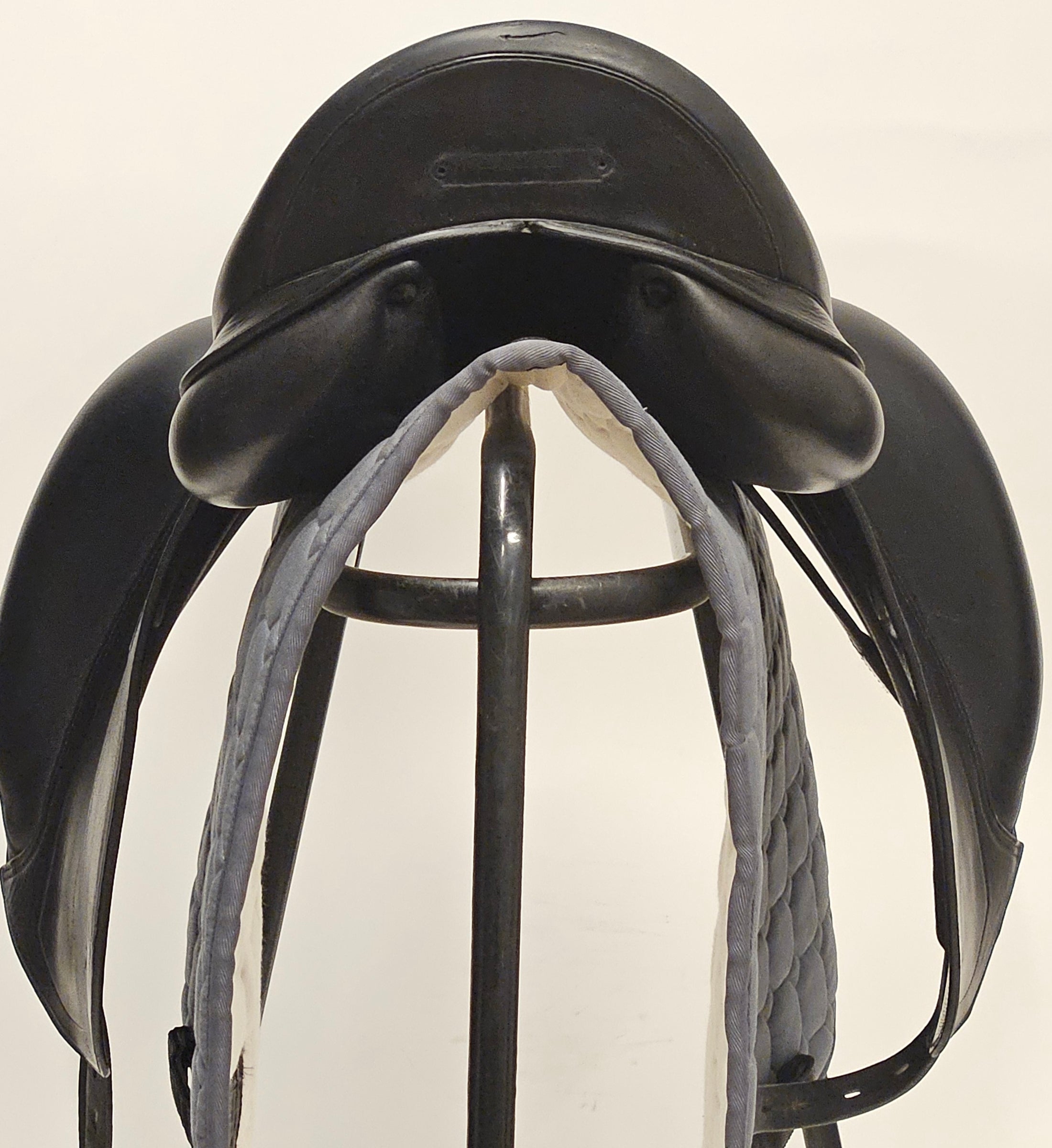 Equipe Emporio Dressyrsadel 17,5"/M +1