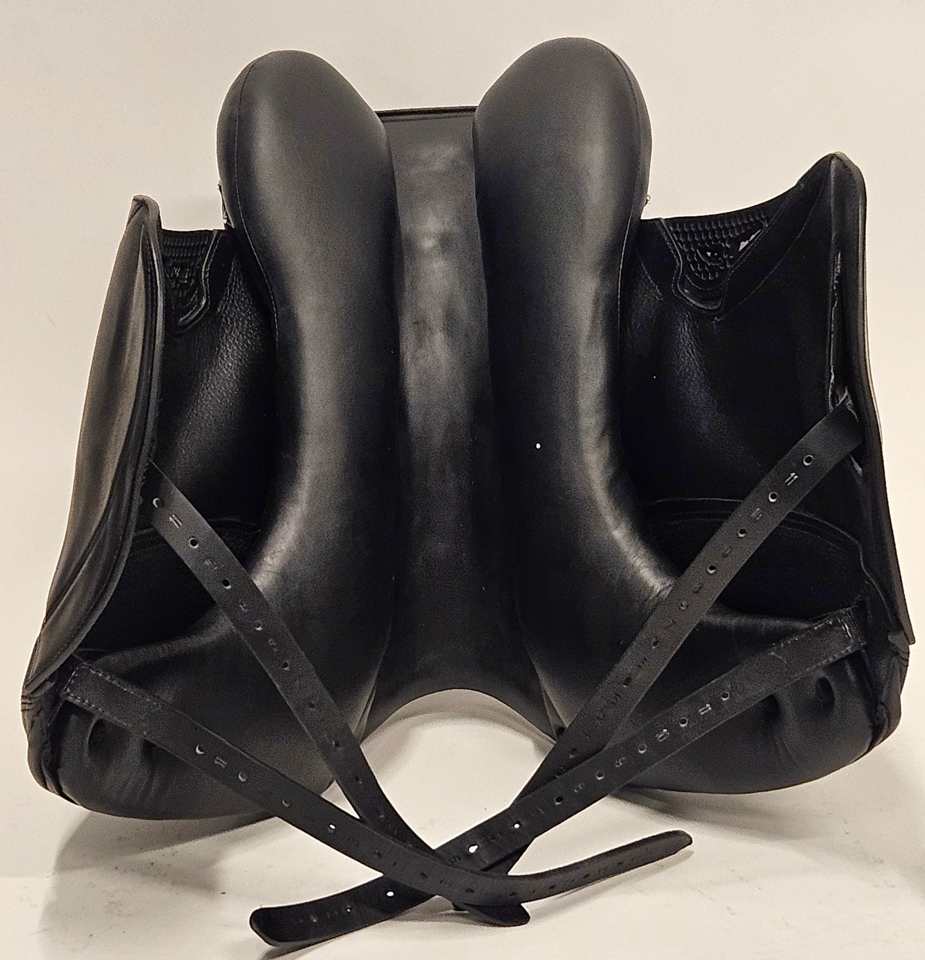 Equiline Alissum Dressyrsadel 17"/MW