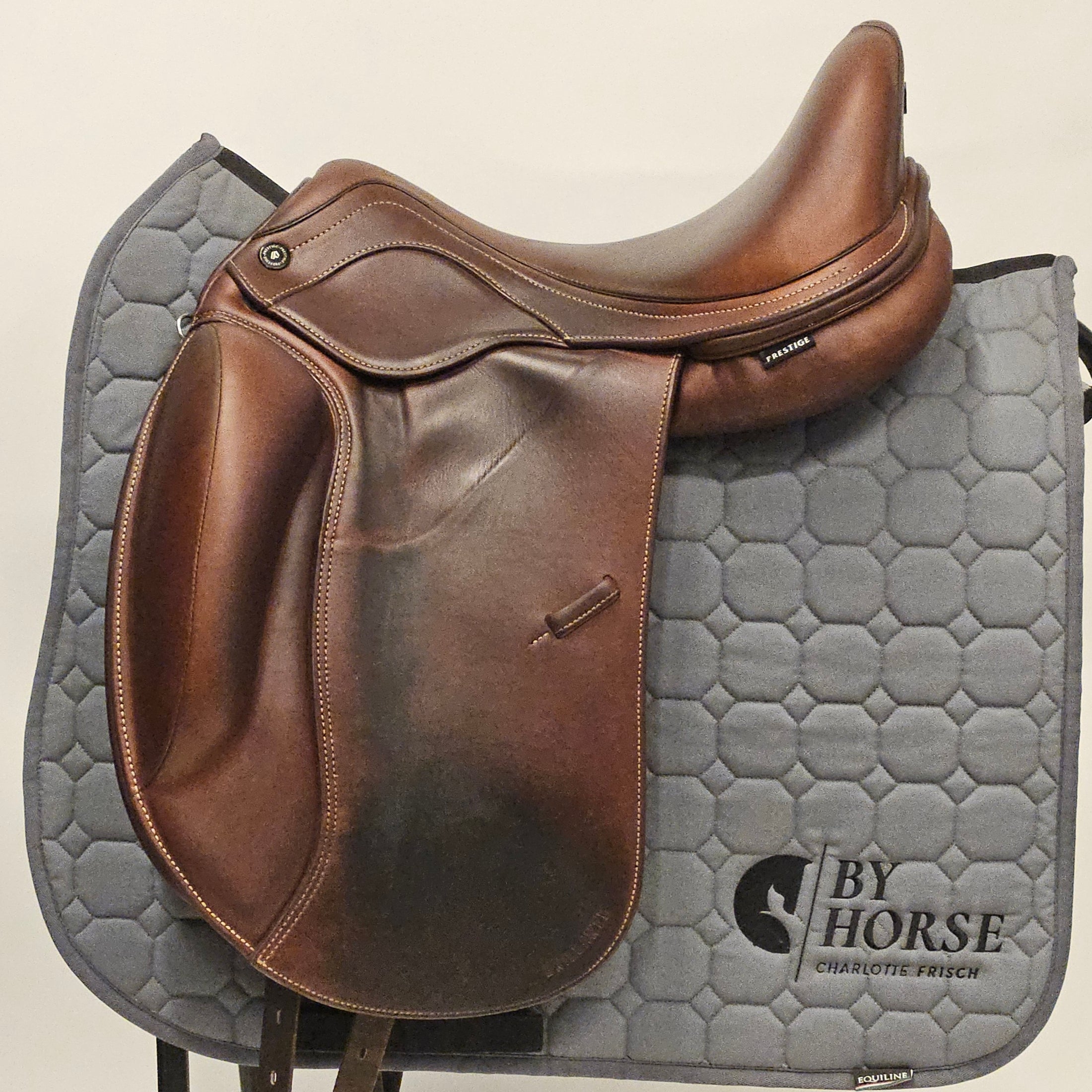 Prestige Brillante Dressyrsadel 16"/34/M