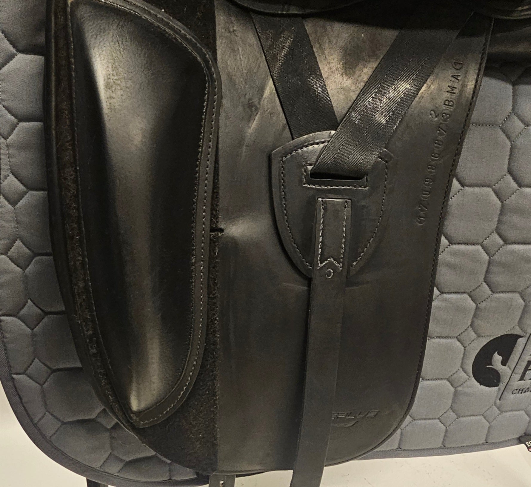 Erreplus Adelinde Dressyrsadel 18"/MW