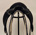 Load image into Gallery viewer, Childeric DFL Dressyrsadel 17"/MW
