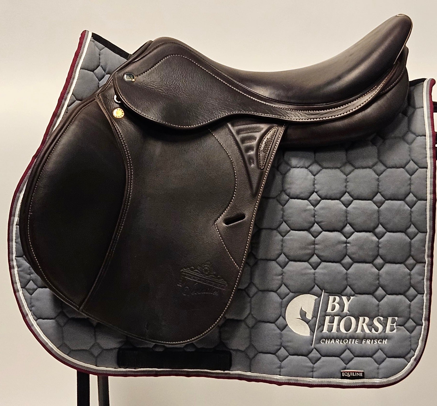 Prestige Versailles Hoppsadel 17"/34