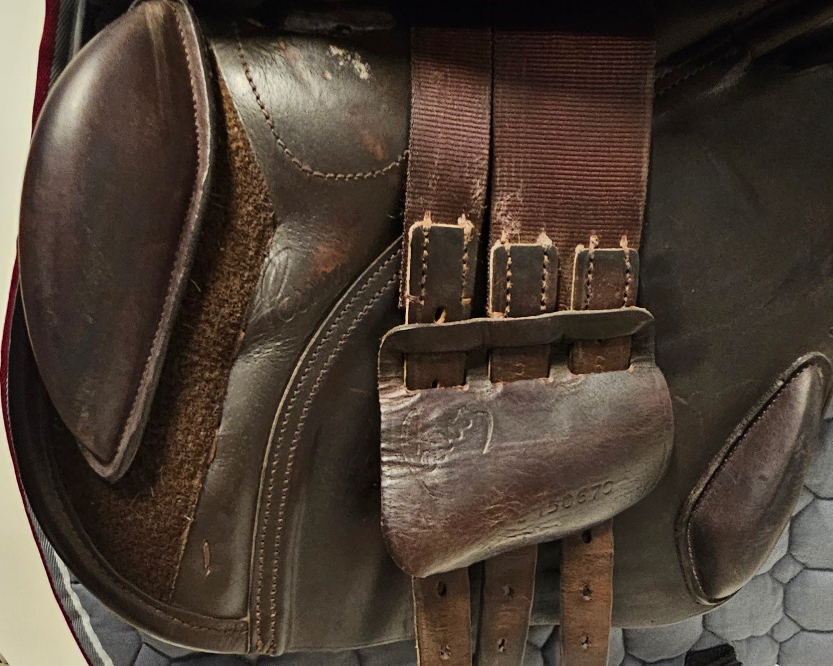 Pessoa Amo Hoppsadel 17"/W