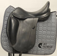 Load image into Gallery viewer, Equipe Emporio Dressyrsadel 17"/M
