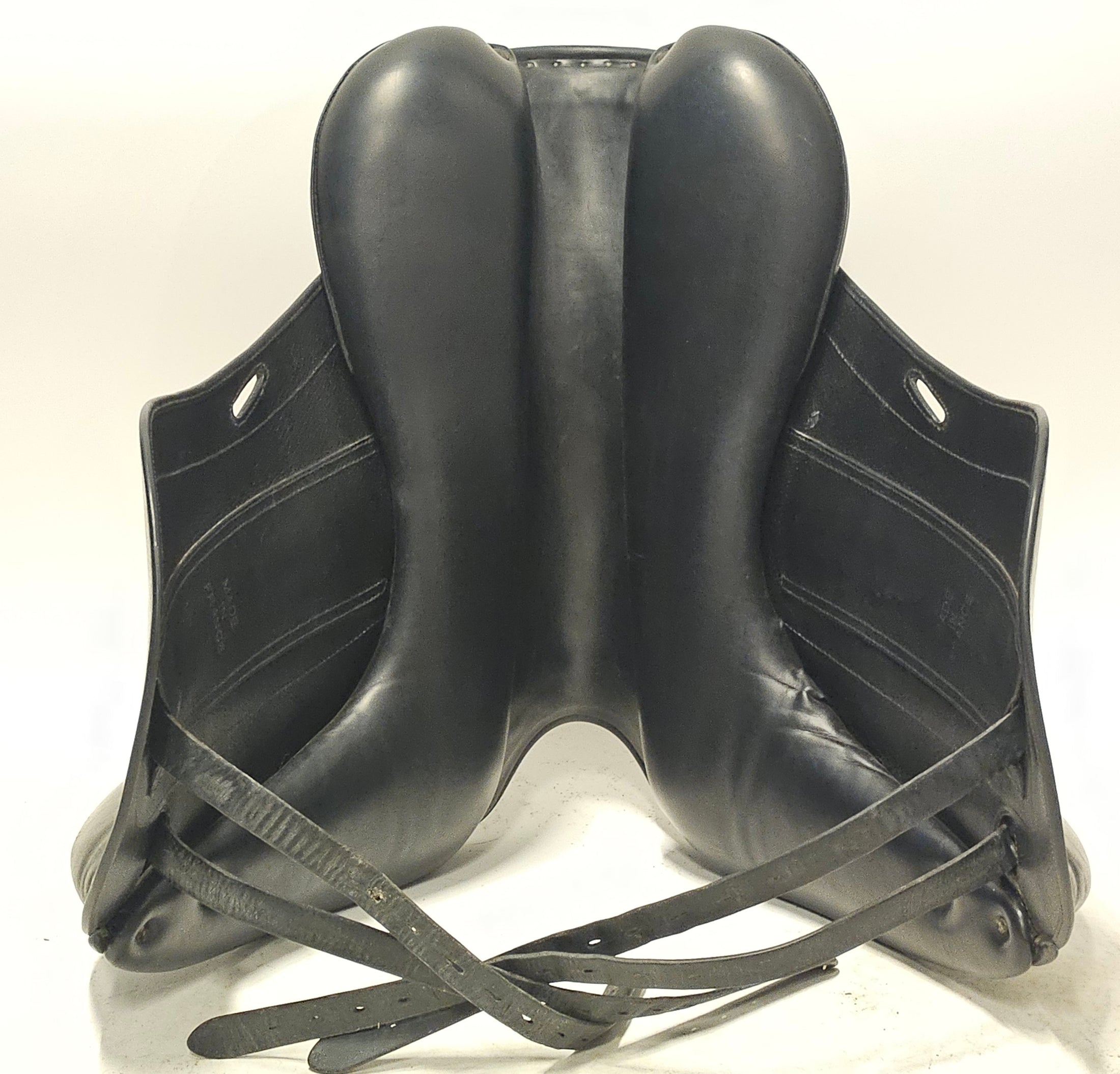 Childeric DAC Dressyrsadel 18"