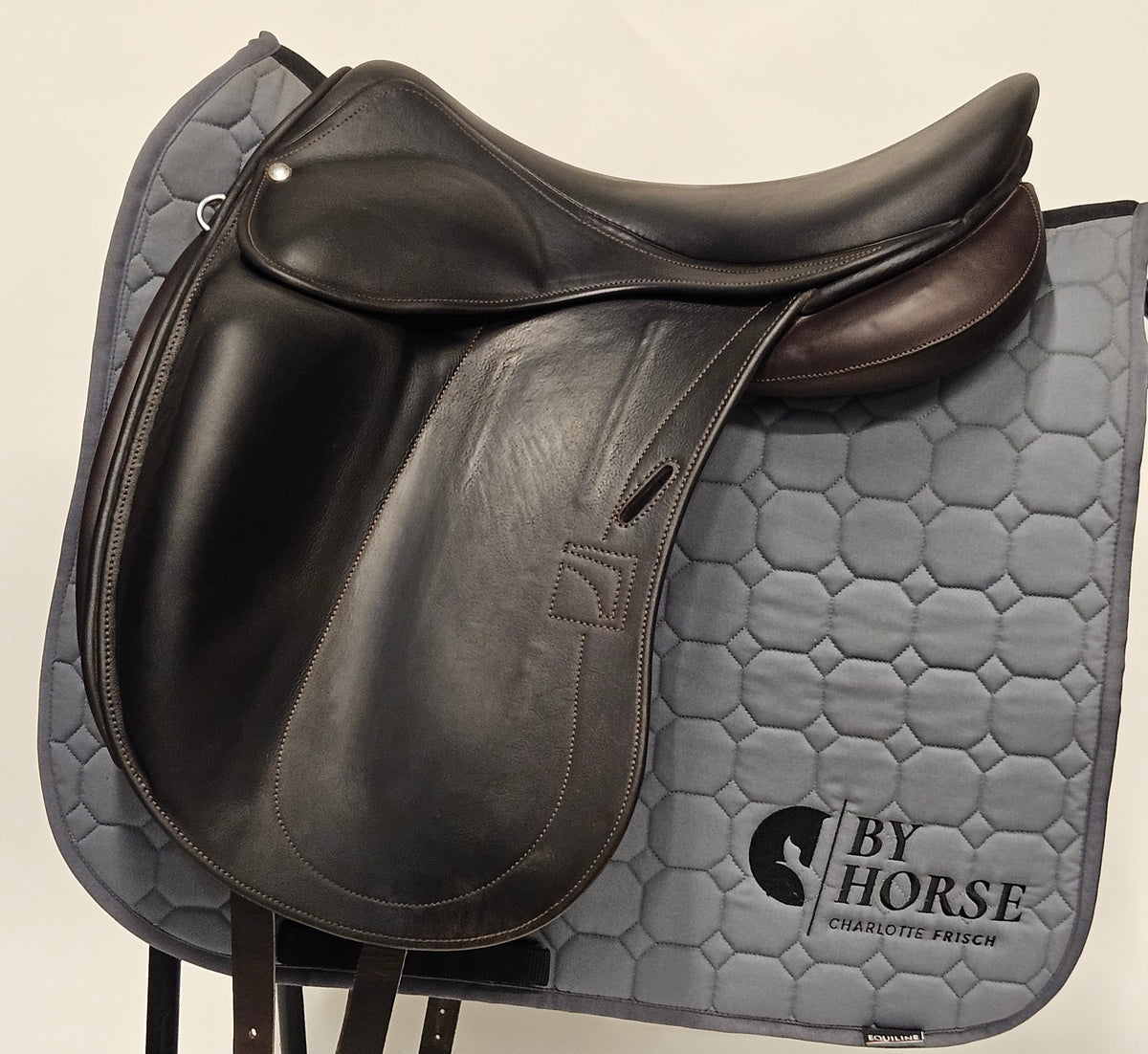 Childeric DI Dressyrsadel 18"/MW