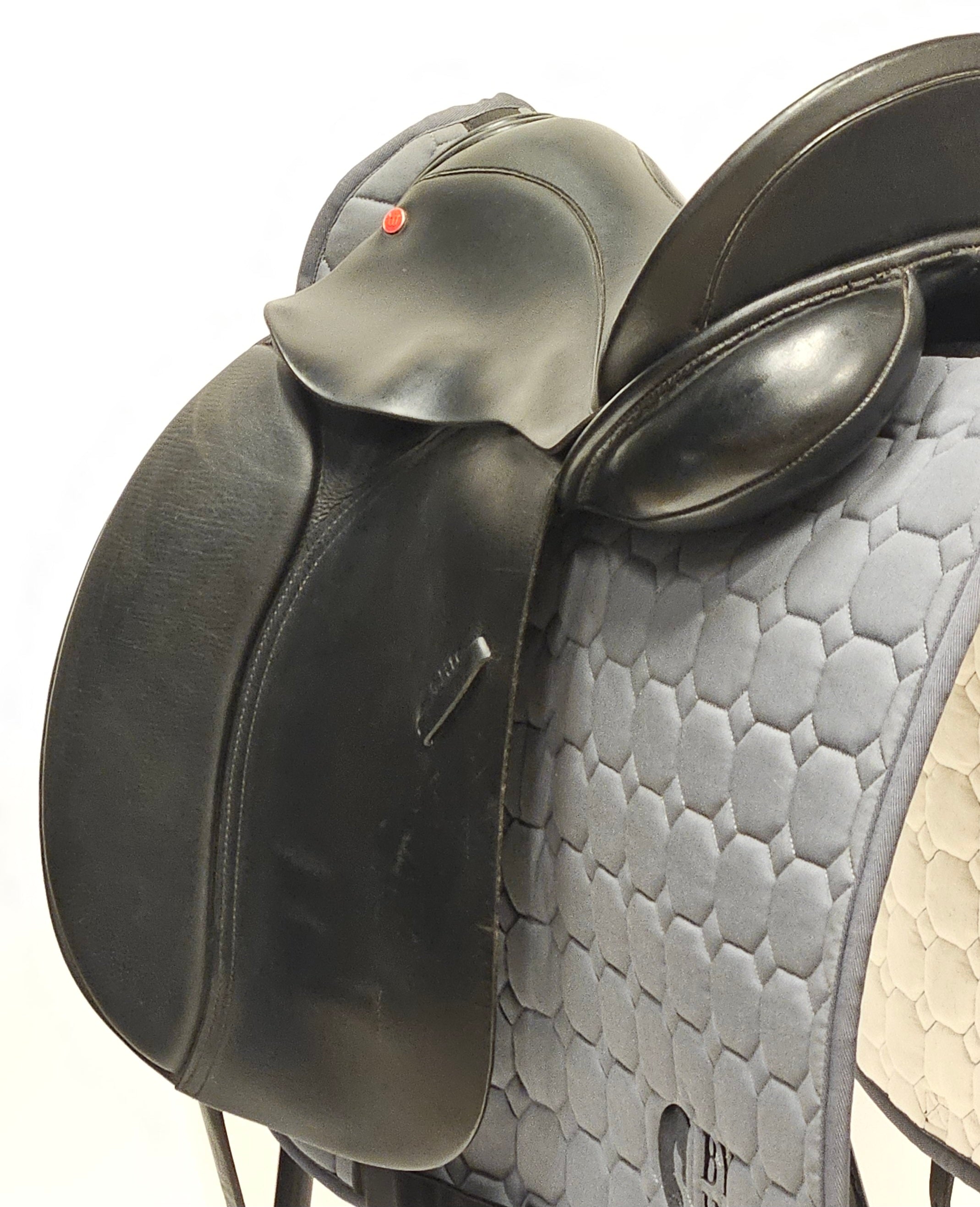 Wellington Elite Dressyrsadel 16,5"/2 (M)